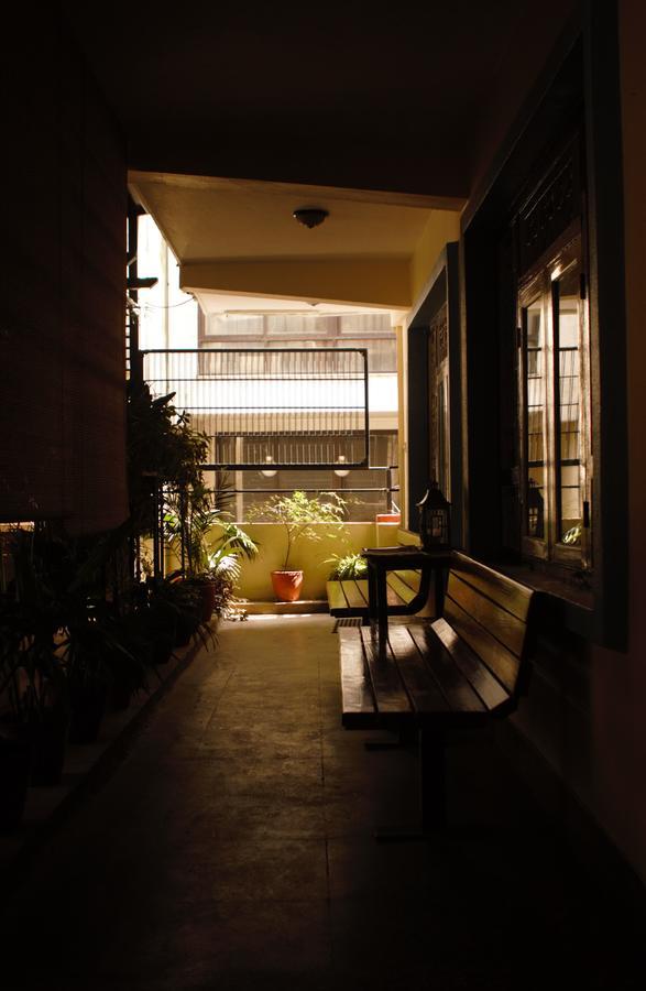 Hostel Milarepa Катманду Екстериор снимка