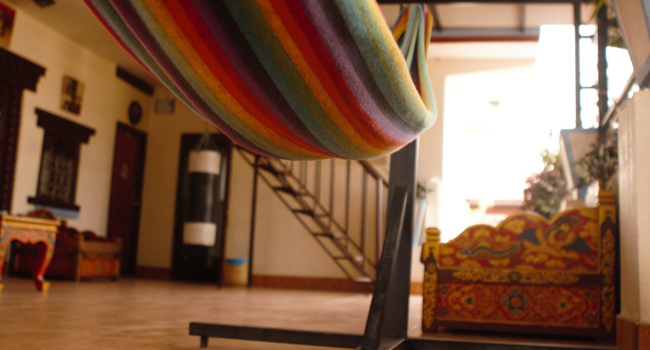 Hostel Milarepa Катманду Екстериор снимка